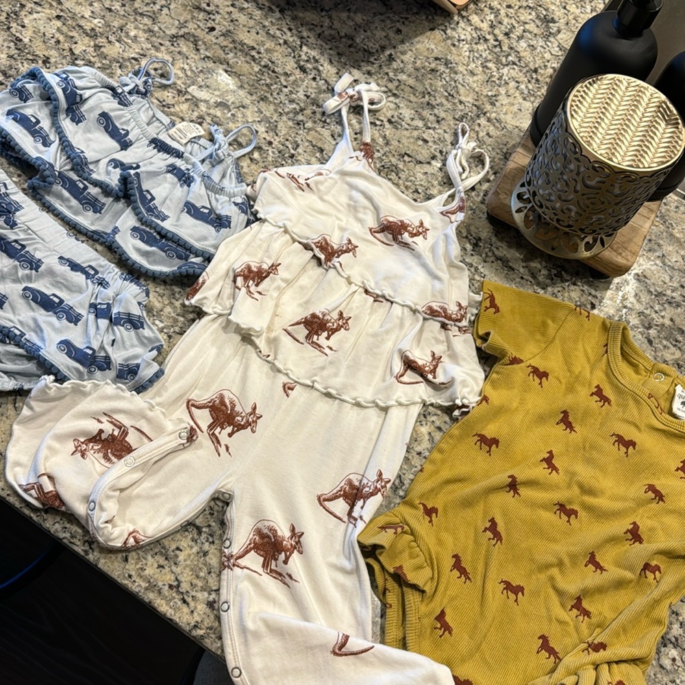Lot of 3 kate quinn 18-24 months